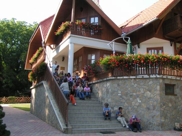 pict3706 (web)